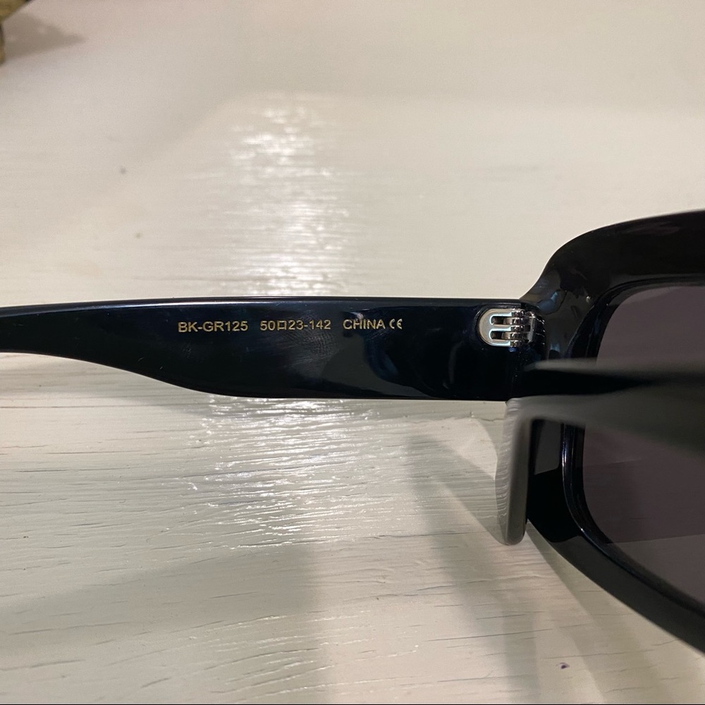 Diff Eyewear Sterling Chunky Rectangle Black Sung… - image 7